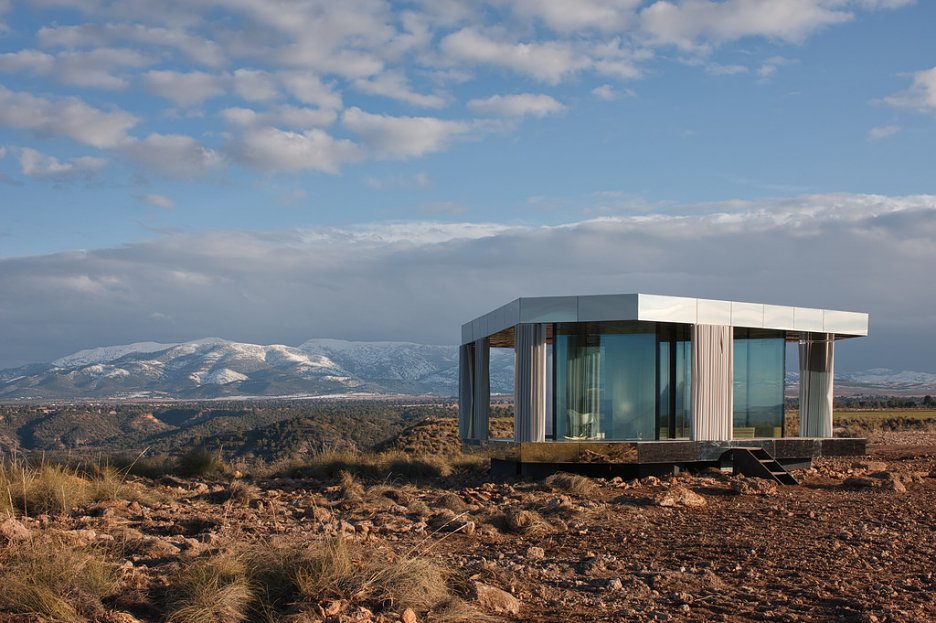 Projekt spoločnosti Guardian Glass „La Casa del Desierto“ vytvára úžasný interiér v dokonalej harmónii s prírodou