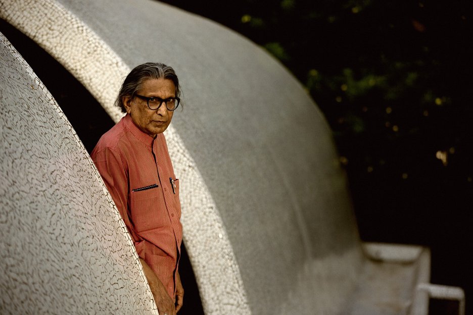 Laureátom Pritzkerovej ceny 2018 sa stal indický architekt Balkrishna Doshi