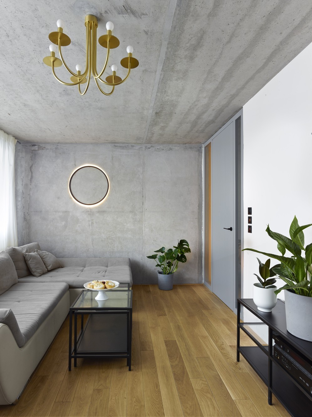 Rekonštrukcia panelového bytu v pražskom Suchdole, autorka: Iva Hájková