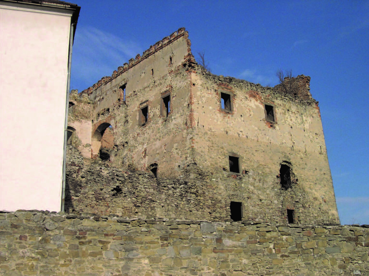 Renesančný palác - fotografia pred obnovou