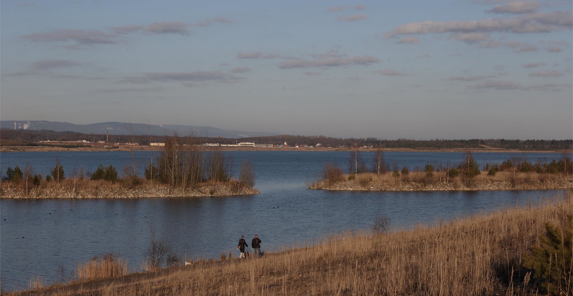 Súčasná podoba jazera a jeho okolia, Foto: Vladislav Podracký